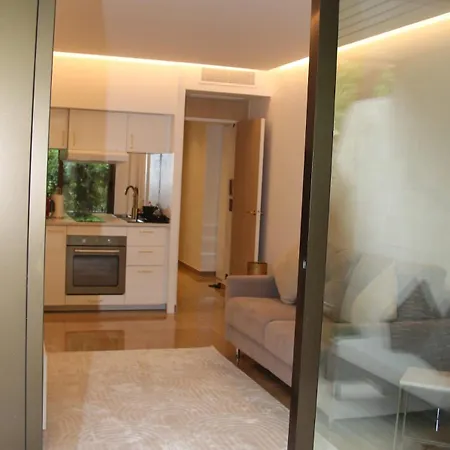 Apartment Elegant With Terrace And Lush Garden Cannes